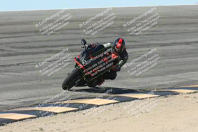 media/Oct-13-2025-Moto Forza (Mon) [[a66d839500]]/3-B Group/Session 2 (Bowl)/